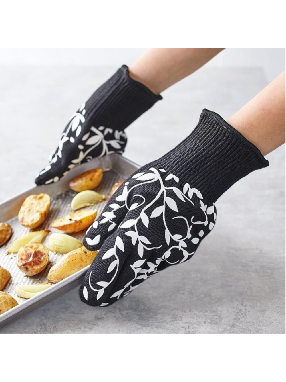 New Sur La Table Navy Floral Vine Oven Mitts Gloves